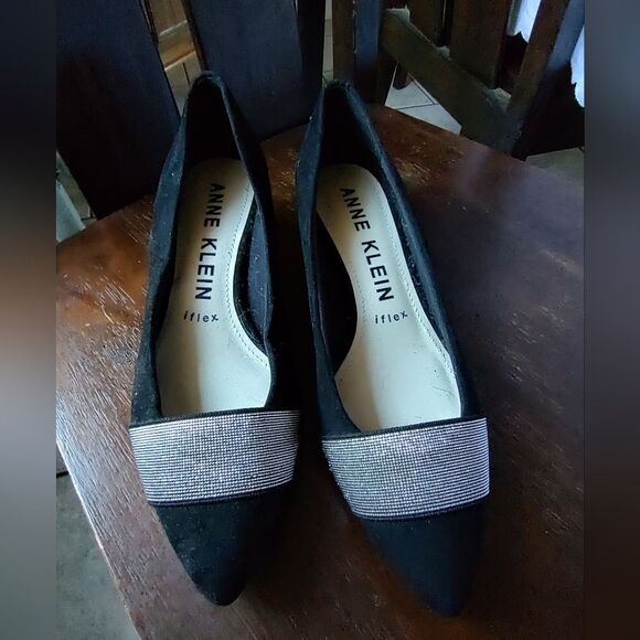 Anne Klein Black Suede and Silver Rhinestone Low Heels 7.5 - Picture 3 of 6